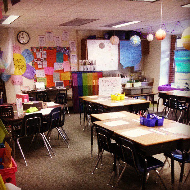 576093_1810922323041_2050200304_n